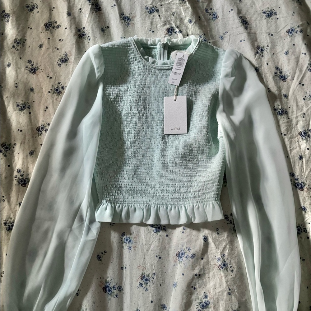 Aritzia Tempest Blouse